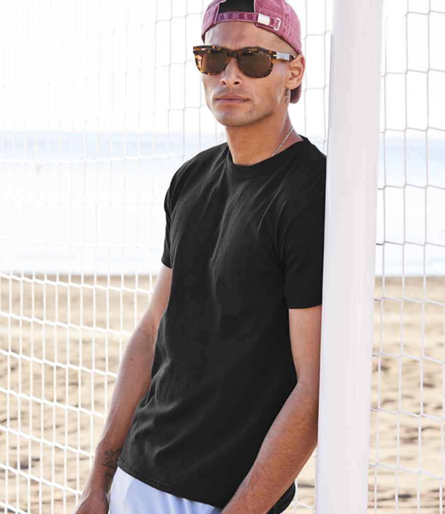Fruit of the Loom SS620 Iconic 195 T-Shirt in Black